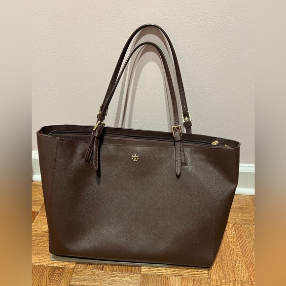 Tory Burch Handbags - Tory Burch Robinson Tote